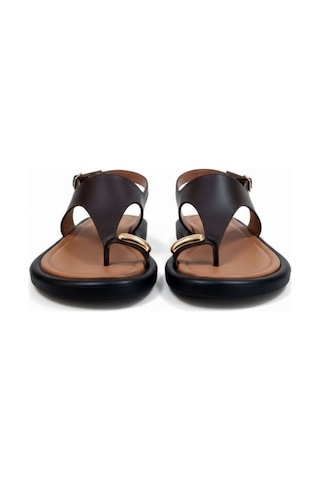 Ne&ve Shoes Kahve Hakiki Deri Aksesuar Detaylı Parmak Arası Kadın Arkadan Tokalı Sandalet Kahverengi