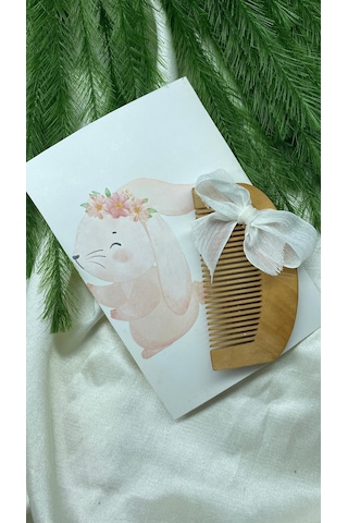 Kişiye Özel Bebek Hediyeliği Tavşan Temalı Kart & Ahşap Tarak Doğal Ahşap Karta İsim Yazılabilir/kişiselleştirilebilir