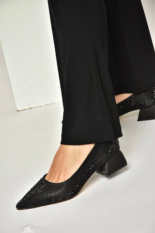 Fox Shoes Y820071804 Siyah Kumaş Taş Detaylı Kalın Topuklu Abiye Ayakkabı Siyah