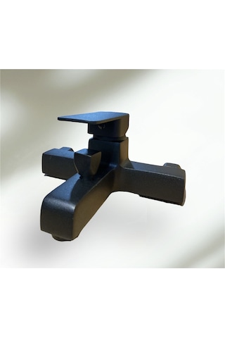 İsaoğlu Yapı Siyah Banyo Bataryası Mat Siyah Kare Banyo Musluğu Pirinç Malzeme Büyük Kare Model Siyah