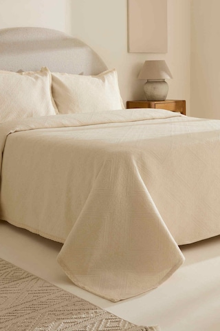 Karaca Home Adelia Fistolu Çift Kişilik Yatak Örtüsü Takımı Natural Beyaz