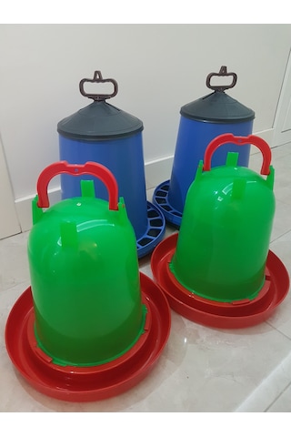2 Adet Tavuk 15 Kg Yemlik 2 Adet 10 Lt  Suluk