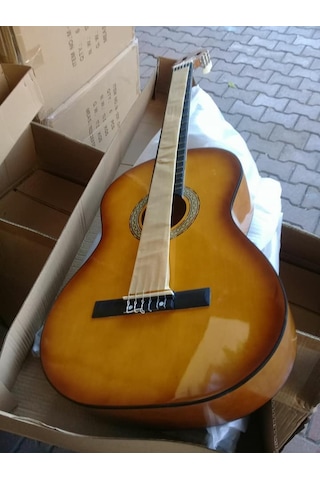 Klasik Gitar 4/4 Tam Boy Her Renk Mevcut Gitar-Kılıf