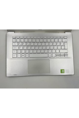 Dell İnspiron P116G i7-1051U 16 GB 256 GB SSD 2 GB 14" W11 Dizüstü Bilgisayar (Outlet)