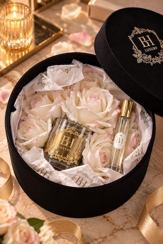 Bh Luxury Beyaz Pembe Yapay Gül Ve Gül Parfümü Hediye Seti Siyah Kutulu Beyaz - pembe