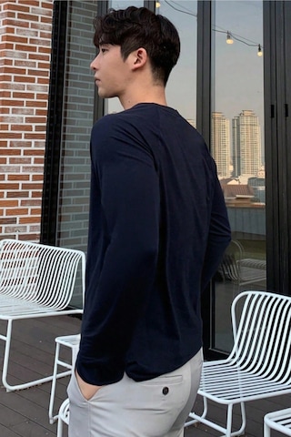 Tarz Cool Erkek Slim Fit Uzun Kollu Bisiklet Yaka Likralı Pamuk Tişört Lacivert