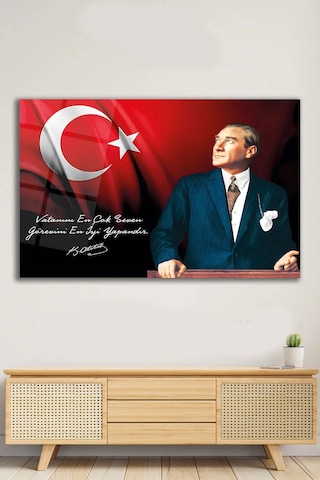 Atatürk Ve Türk Bayrağı Yatay Cam Tablo, Vatanını En Çok Seven Görevini En İyi Yapandır