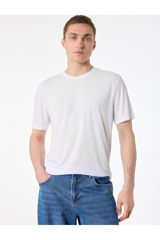 Koton Regular Fit Viskon Karışımlı Kısa Kollu Bisiklet Yaka Basic Tişört Beyaz 6sam10476mk