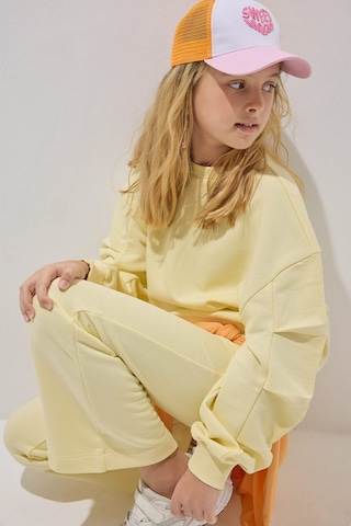 Defacto Bisiklet Yaka Sweatshirt Ve Nervürlü Pantolon 2li Takım Kız Çocuk I3868a826auyl498 Sarı-yl498
