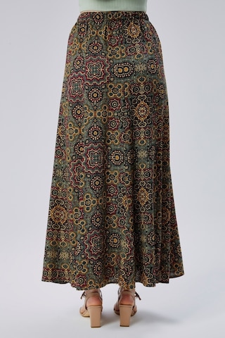 Bw Best Woman Viskon Kumaş 8 Parça Uzun Kadın Etek- Yeşil Desenli Çok Renkli