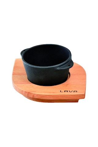 Lava Döküm Yuvarlak Sufle / Sos Kabı ve Ahşap Altlığı. Çap(Ø)8cm.