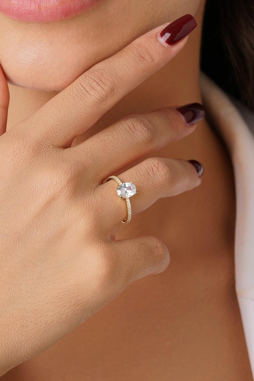 14 Ayar Altın Oval Baget Taşlı Yüzük Sarı Altın