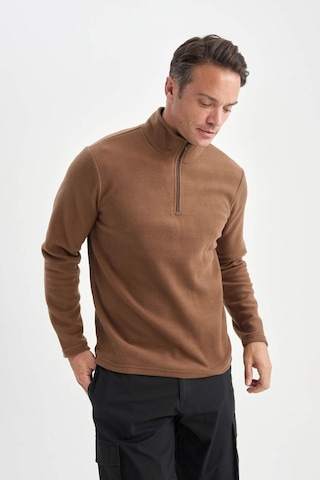 DeFacto Kahverengi Tüylenme Yapmayan Soğuk Geçirmez Regular Fit Dik Yaka Fermuarlı Polar Sweatshirt Y3996AZNSBN267