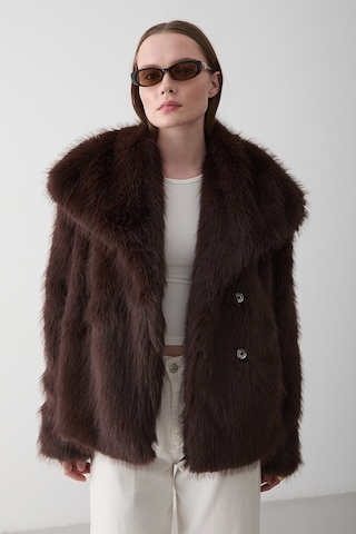 Kahverengi Britney Kürk - 8900 Kahverengi