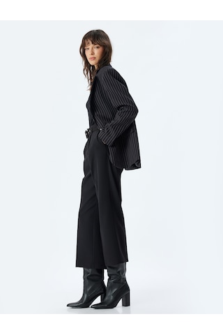 Koton Oversize Kumaş Pantolon Yüksek Bel Geniş Paça Kemerli Cepli Siyah 5wak40029uw Siyah