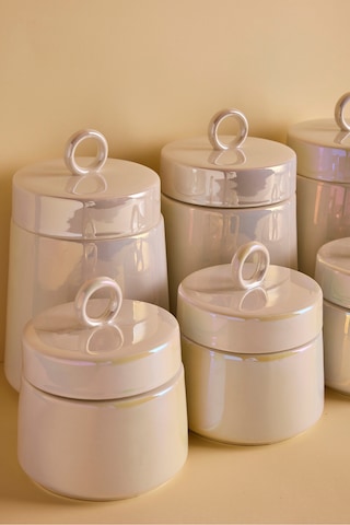 Luca Luster 7'li Ergonomik Porselen Baharatlık Seti Yuvarlak Kulplu Kapaklı Set Beyaz Beyaz