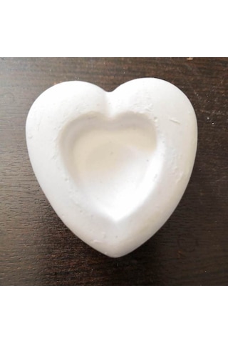 10 Adet Kuşlar İçin Birevcil Kalpli Gaga Taşı (Kutusuz) 5x5x2 cm