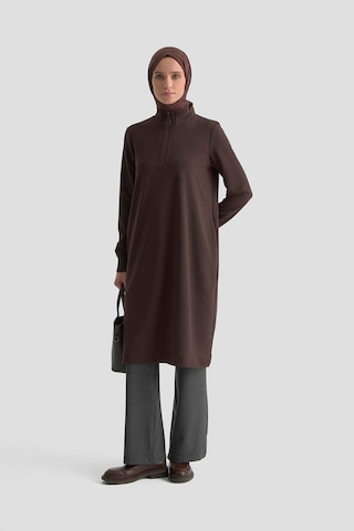 Armine Trend Kolları Ve Yakası Ribanalı Yarım Fermuarlı Crep Tunik Açık Kahve 25kt456 Açık Kahve