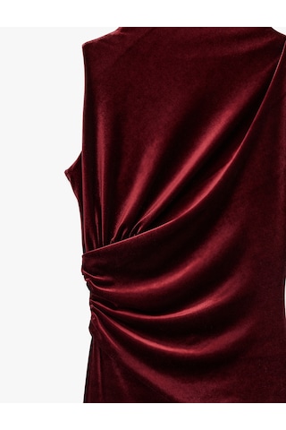 Koton Dik Yaka Slim Fit Kolsuz Drapeli Yırtmaç Detaylı Uzun Bodycon Kadife Elbise Bordo 6wak80091uk