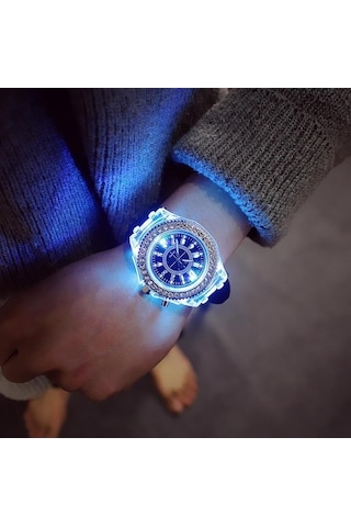 Yingfu Siyah Moda Taklidi Led Işıklı Kadın Spor Dijital Kol Saati Diğer