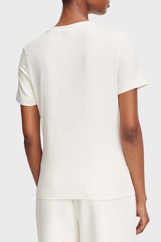 Guess Tracey Logolu Pamuklu Slim Fit Bisiklet Yaka T Shirt V6rı07j1314 Kadın T Shirt V6rı07 J1314 A138 Ekru