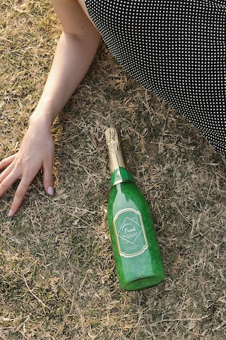 Stella Saltare Elma ve Mentol Aromalı Alkolsüz Simli Şampanya 750 ML