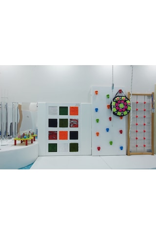 Tırmanma Duvarı Ahşap tutamaçlı - 90 X 200cm