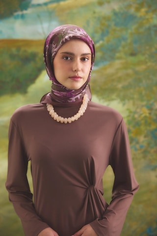 Emproyal Çiçekli Desen Velune Eşarp Pembe