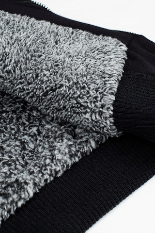 Buratti Içi Kürklü Kapüşonlu  Slim Fit Erkek Sweat 575708 Siyah