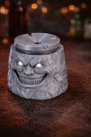 Alse 3d Korku Tasarımlı 3d Kül Tablası Kapaklı, Dekoratif, Özel Tasarım Masaüstü Aksesuarı Gri 85mm X 82mm