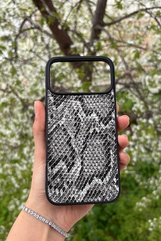 Apple, Uyumlu iPhone 17 Pro Max Yılan Desenli Kabartma Dokulu Kılıf Beyaz