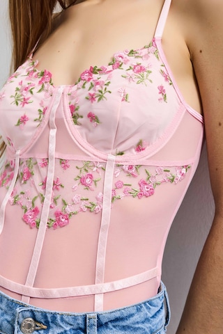 Kadın Pembe W5 Çıtçıtlı Toparlayıcı Özel Çiçek Ve Dantel Desenli Tasarım Askılı Body