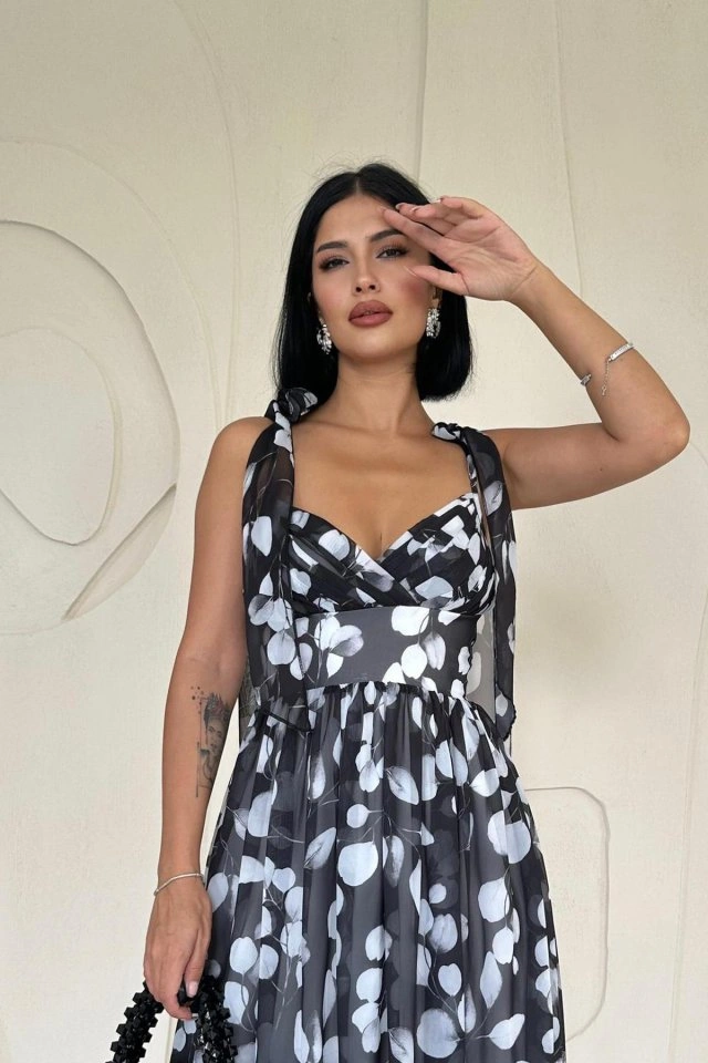 Buğrahayalin Siyah Şifon Drapeli Elbise