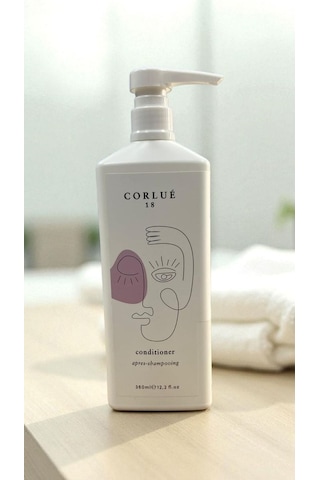 Corlue 18 Shampoo 360 Ml + Condıtıoner 360 Ml + Shower Gel 360 Ml + Hand&body Lotıon 360 Ml + Hand Wash 360 Ml Tüm Saçlar