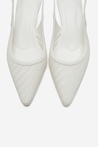 Luvi Shoes Alvessıa Beyaz Örgü Kadın Kısa Topuklu Ayakkabı