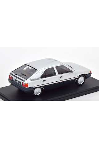 1:24 Ölçek Whitebox 1985 Citroen Bx Leader Diecast Metal Minyatür Model Araba 15cm