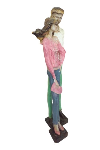 Polyester Kazaklı Sevgili Sarılmış Çift Biblo Obje 40cm