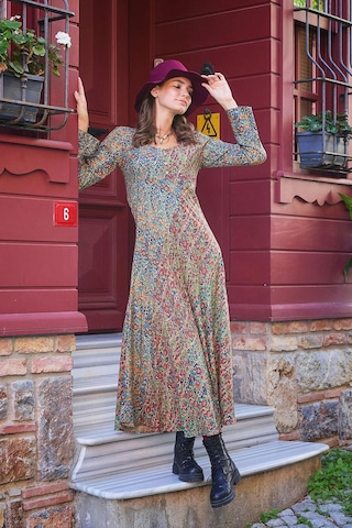 Yeşil Pera Desenli Uzun Kollu Kışlık Patch Elbise 001