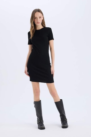 DeFacto Coool Bodycon Vücudu Saran Bisiklet Yaka Fitilli Kaşkorse Kısa Kollu Mini Elbise E7231AX25SPBK81