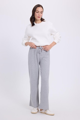Tudors Kadın Relax Fit Rahat Kesim Beli Bağcıklı Geniş Paça Gri Pantolon-41382 Gri