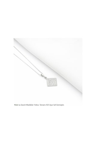 Brezza Lusso Jewelry Timeless Series Zirkon Taşlı Gümüş Işıltılı Kare Kolye Gümüş