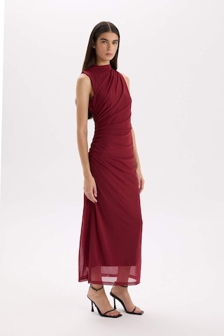 DeFacto Bodycon Vücudu Saran Yarım Balıkçı Yaka Basic Düz Tül Kolsuz Maxi Elbise C3519AX24AUBR248 Bordo