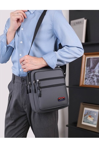 Erkekler İçin Şık Ve Fonksiyonel Tek Omuzlu Çanta Büyük Kapasiteli, Dikey Tasarım, İş Ve Günlük Kullanım İçin Pratik Crossbody Çanta Gri