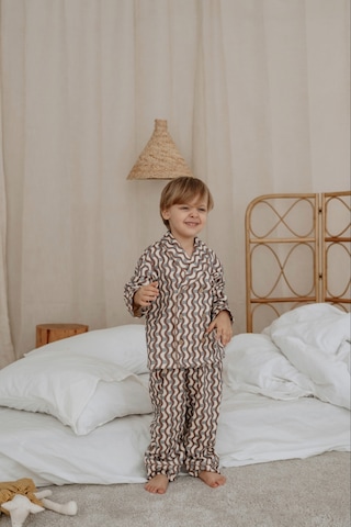 Dalga Desenli Yaka Detaylı Çocuk Pijama Takımı Kahverengi