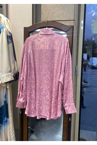 Pera Moda İç Göstermeyen Jakarlı Oversize Uzun Şık Kadın Gömlek Pembe