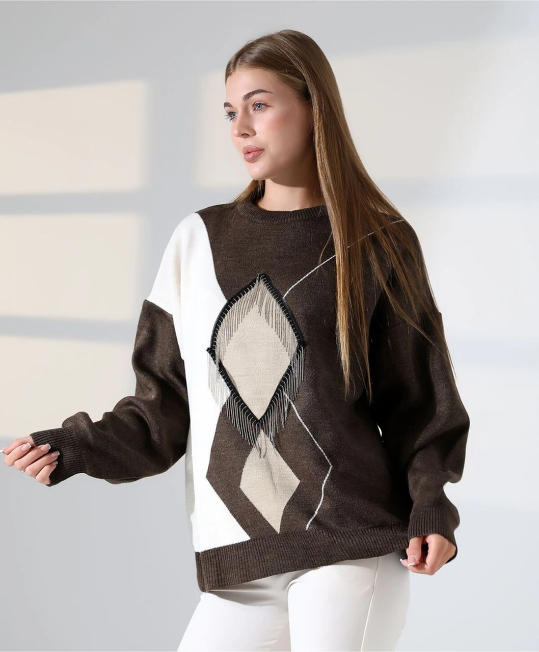 Redmina Fashion Geometrik Desenli Oversize Kadın Kazak Kahve - Beyaz