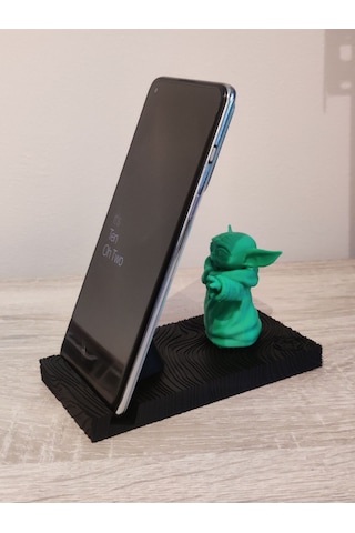 Star Wars Baby Yoda Grogu Figürlü Telefon Standı - Mandalorian Temalı Masaüstü Telefon Tutucu 13x7cm Siyah & Yeşil