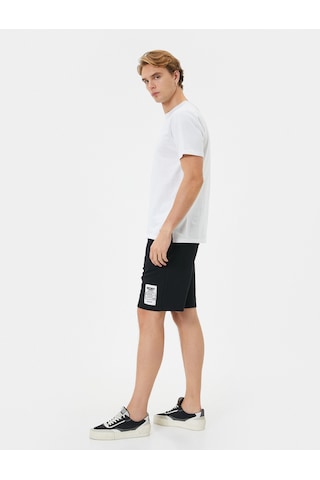 Koton Bermuda Şort Etiket Baskılı Beli Bağcıklı Cep Detaylı Siyah 4sam40017mk Siyah