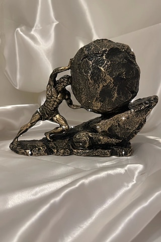 Zeus Un Sırrı Ve Sisifos Taş Tutan Adam İnsanlığa Yaranamayan Adam Siyah