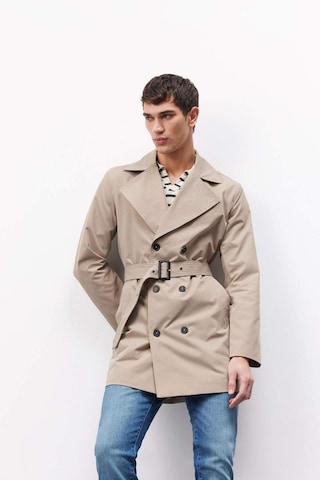 DeFacto Slim Fit Dar Kesim Düğmeli Kemerli Trençkot D5528AX25SPBG193 Bej